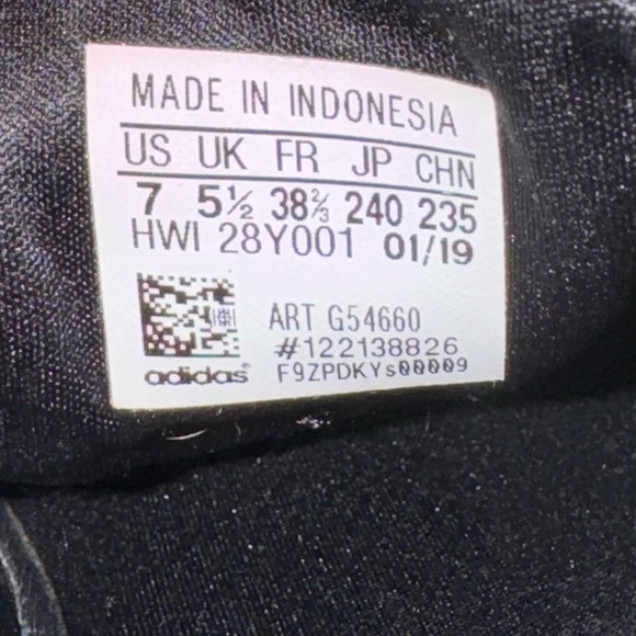 Adidas cloudfoam size 7 women’s sneakers - Picture 4 of 5